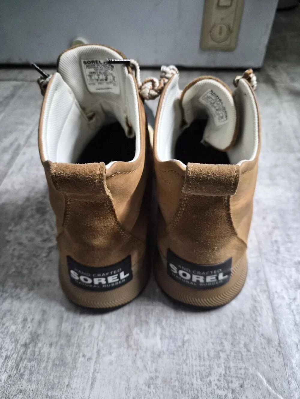 Sorel Men's/womens Brown and Black Suede Lace-Up Boots